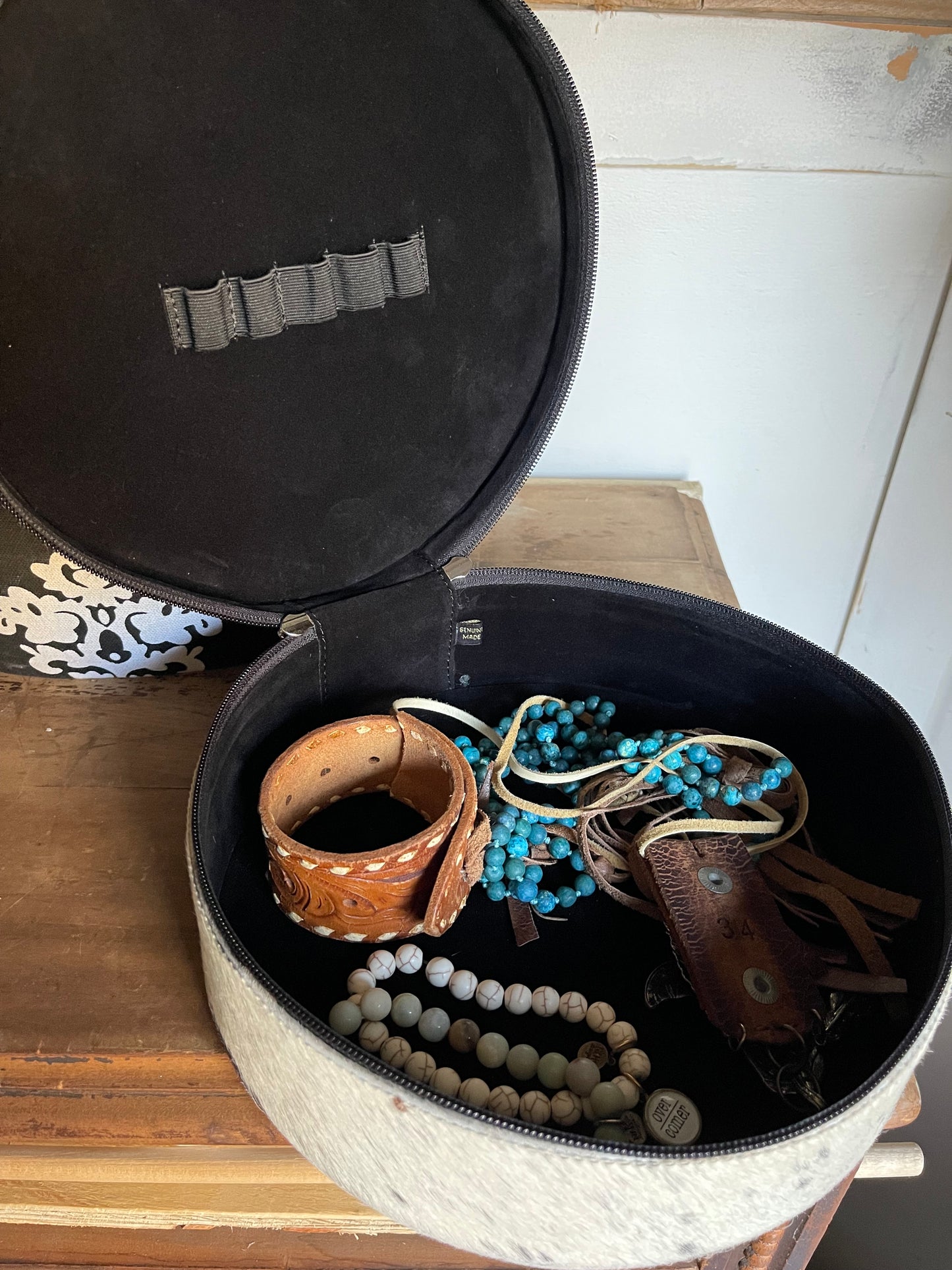 Hand Tooled Cowhide Jewelry Case