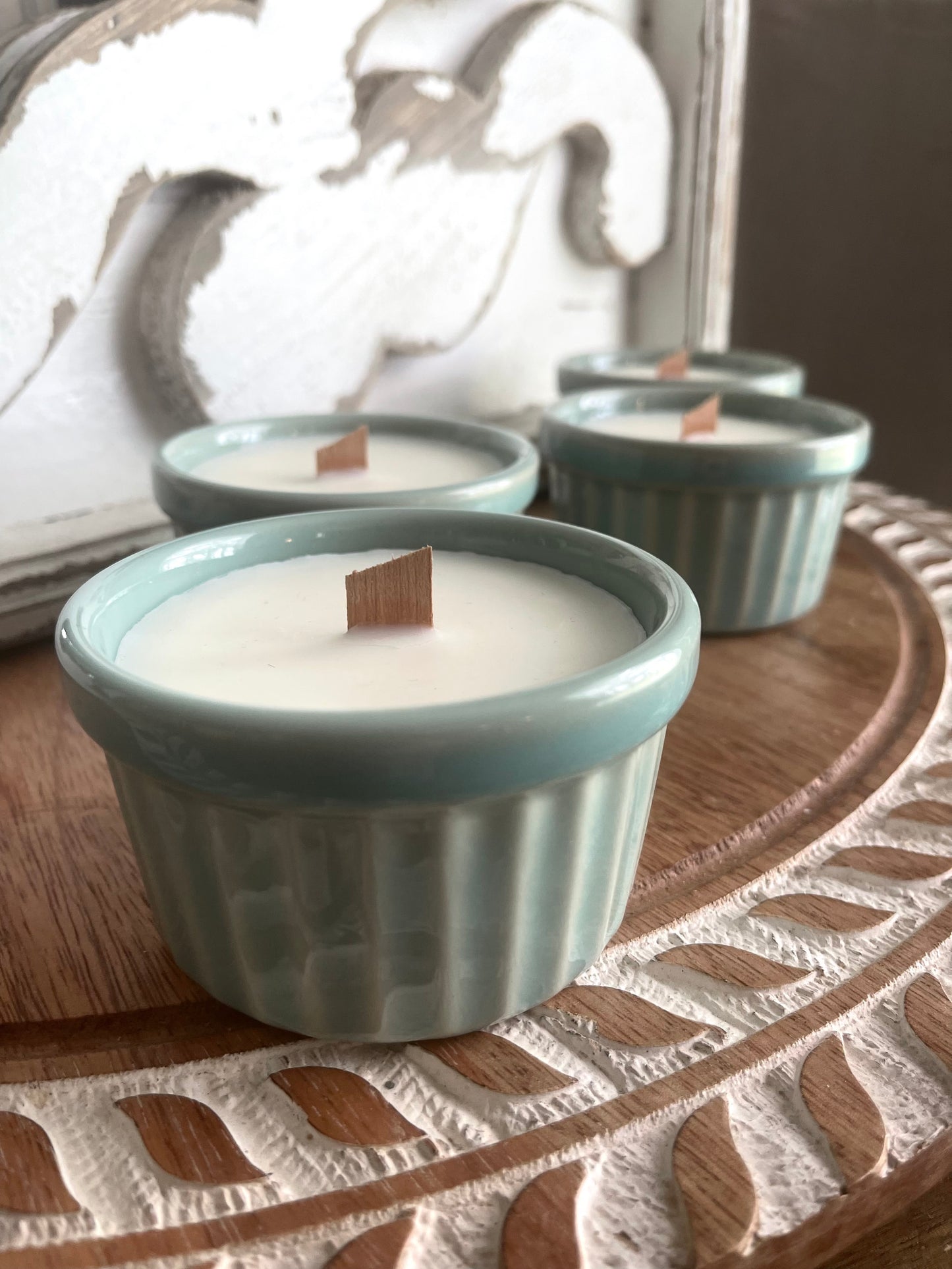 DISTRESSED TURQUOISE JAR