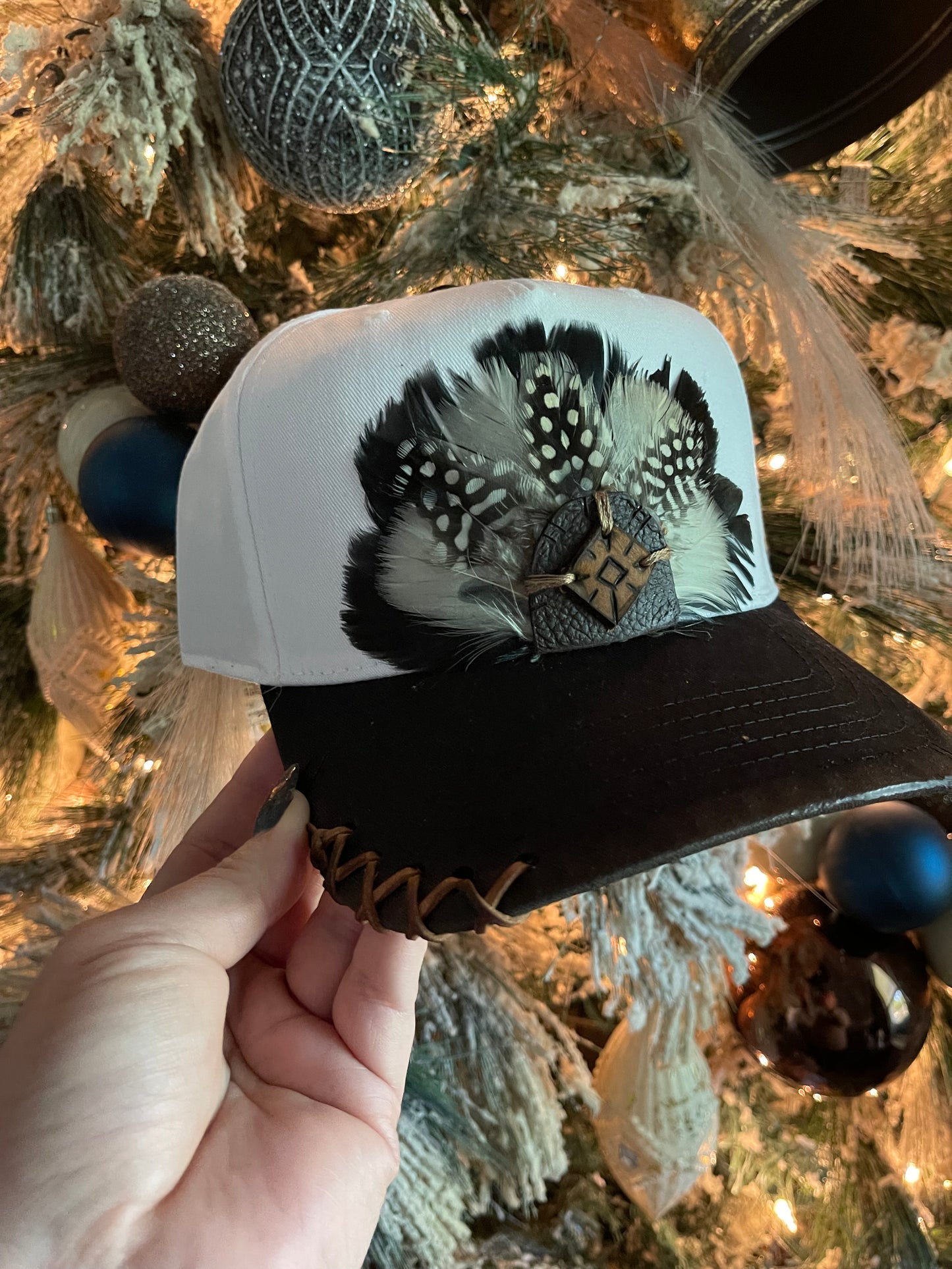 Black/White 2 Tone Feather Hat