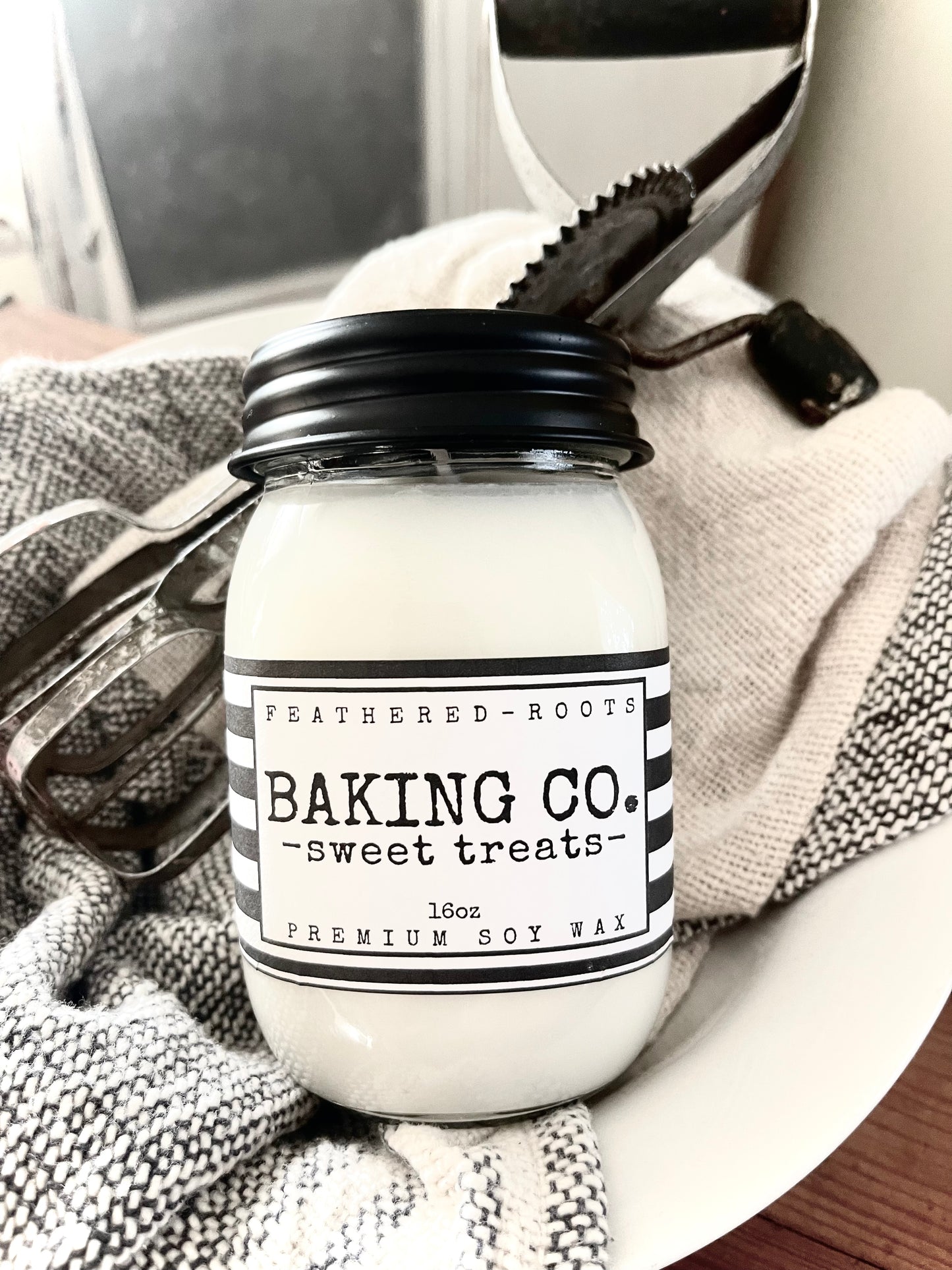 BAKING CO. -SWEET TREATS-